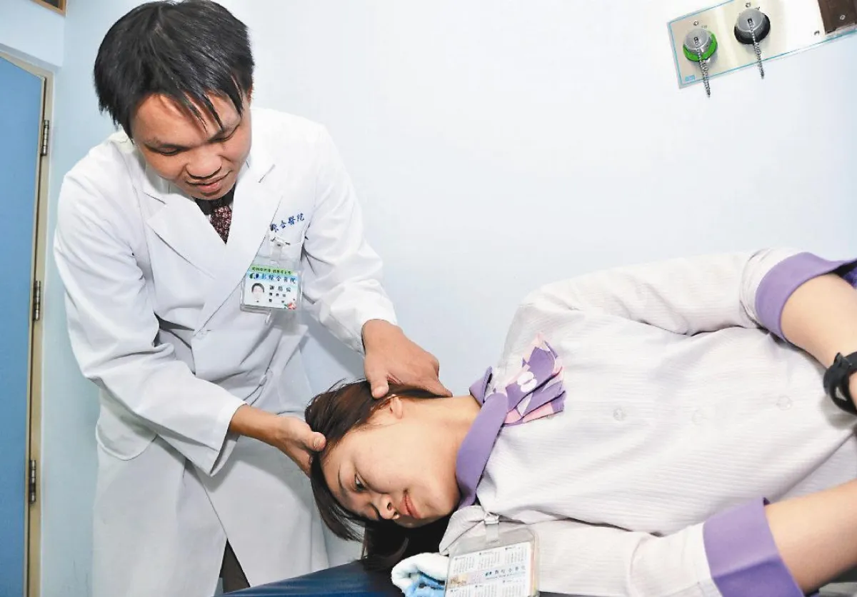 良性陣發性姿勢性眩暈