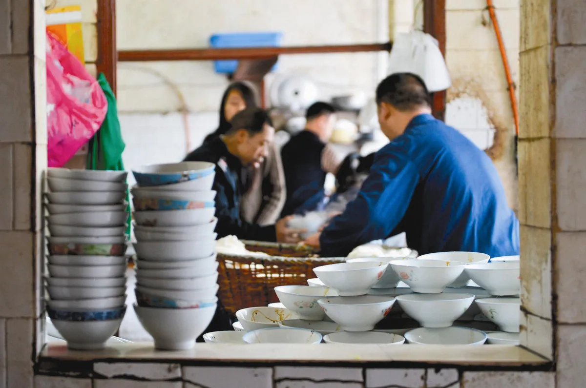 悠悠70年  國營食堂成歷史