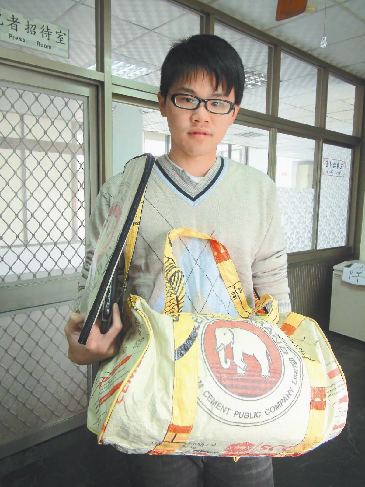 台生柬水泥袋 做潮袋