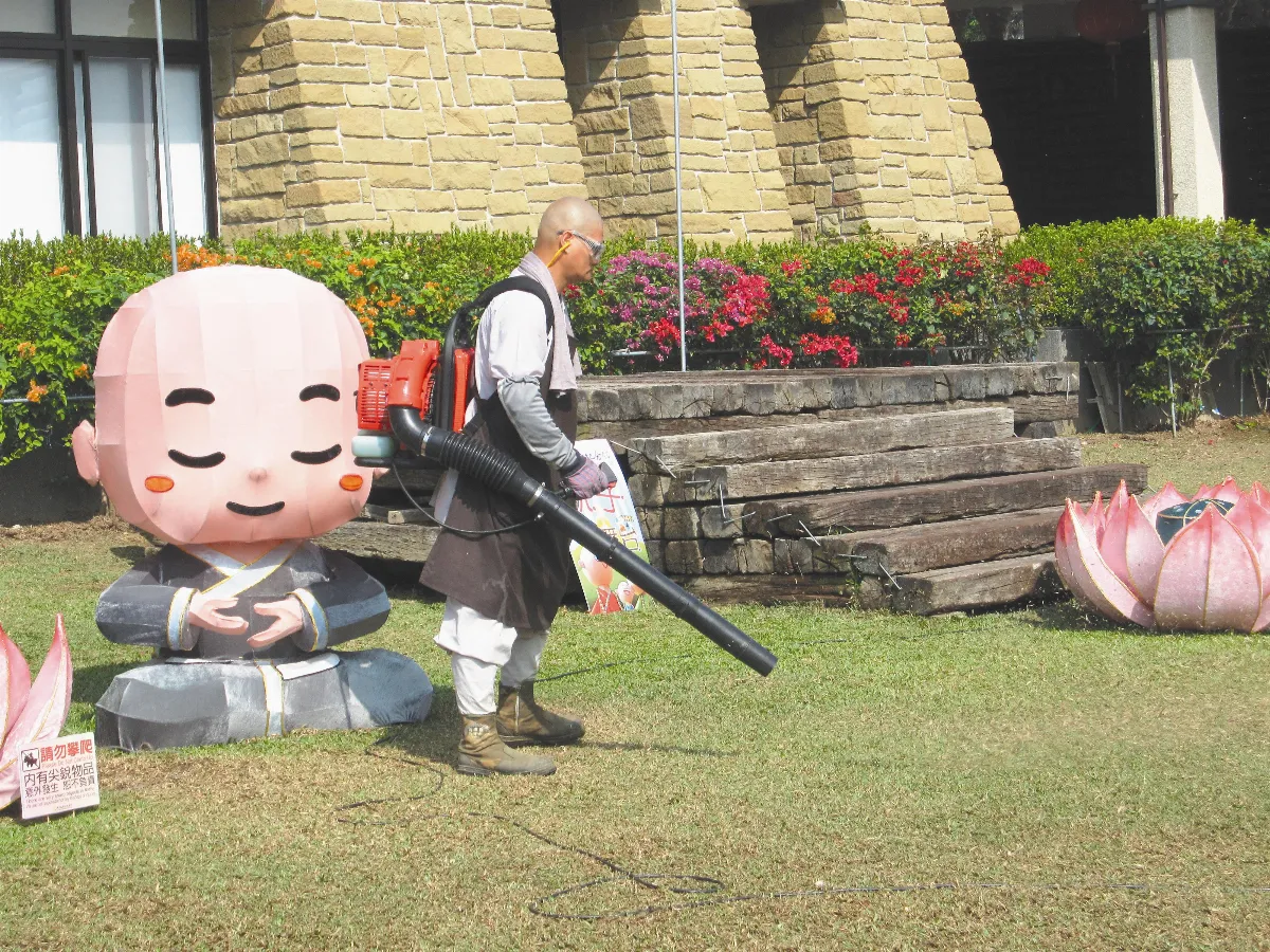 ◆生活快門   何處惹塵埃？