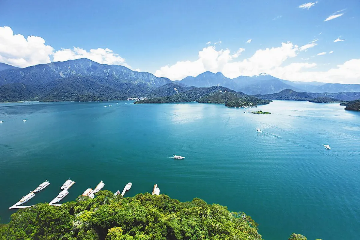 樂遊台灣南投縣  茶香輝映日月潭