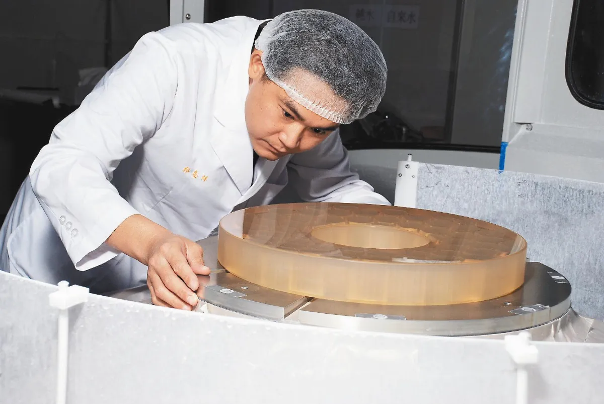 我自製太空望遠鏡片 再突破