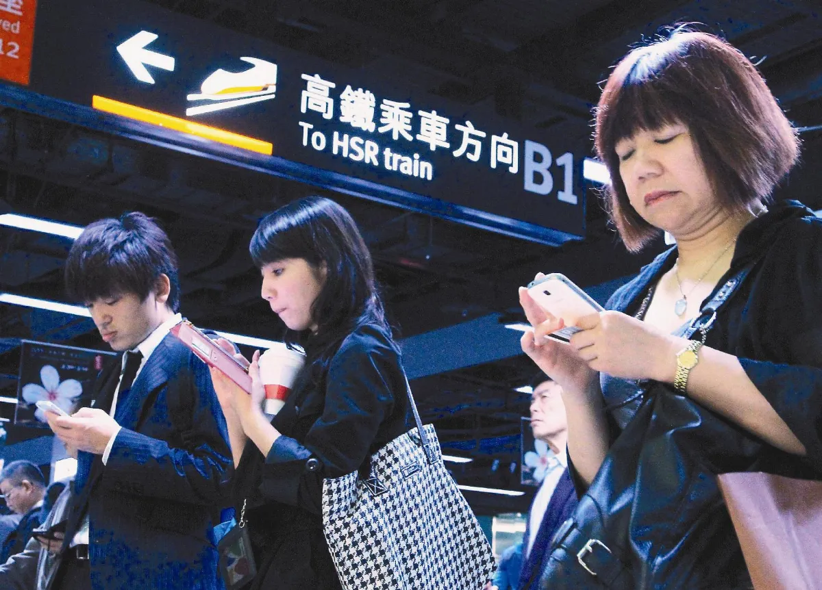 高鐵停擺5小時 3.5萬人也停擺