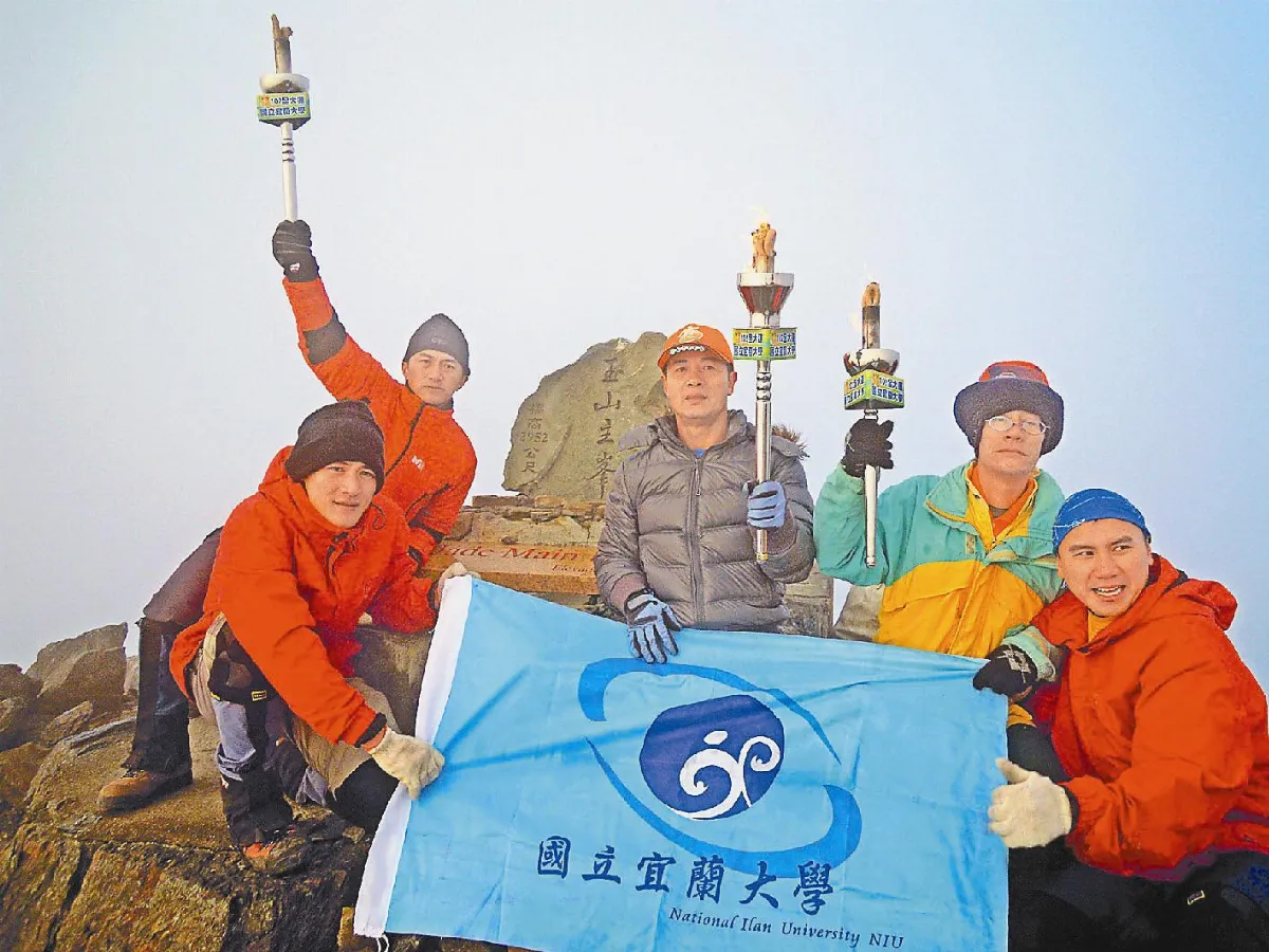 全大運聖火 上山下海傳全台