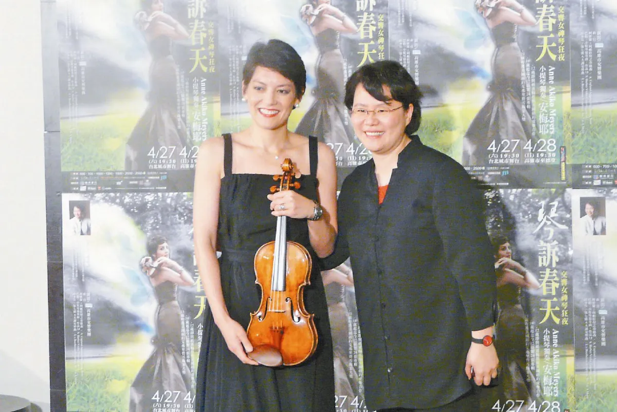 有專屬護照簽證小提琴 周六現聲