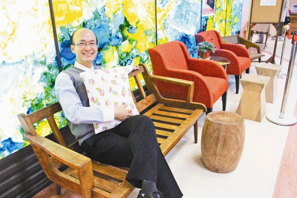 義賣家具 贊助急重症大樓