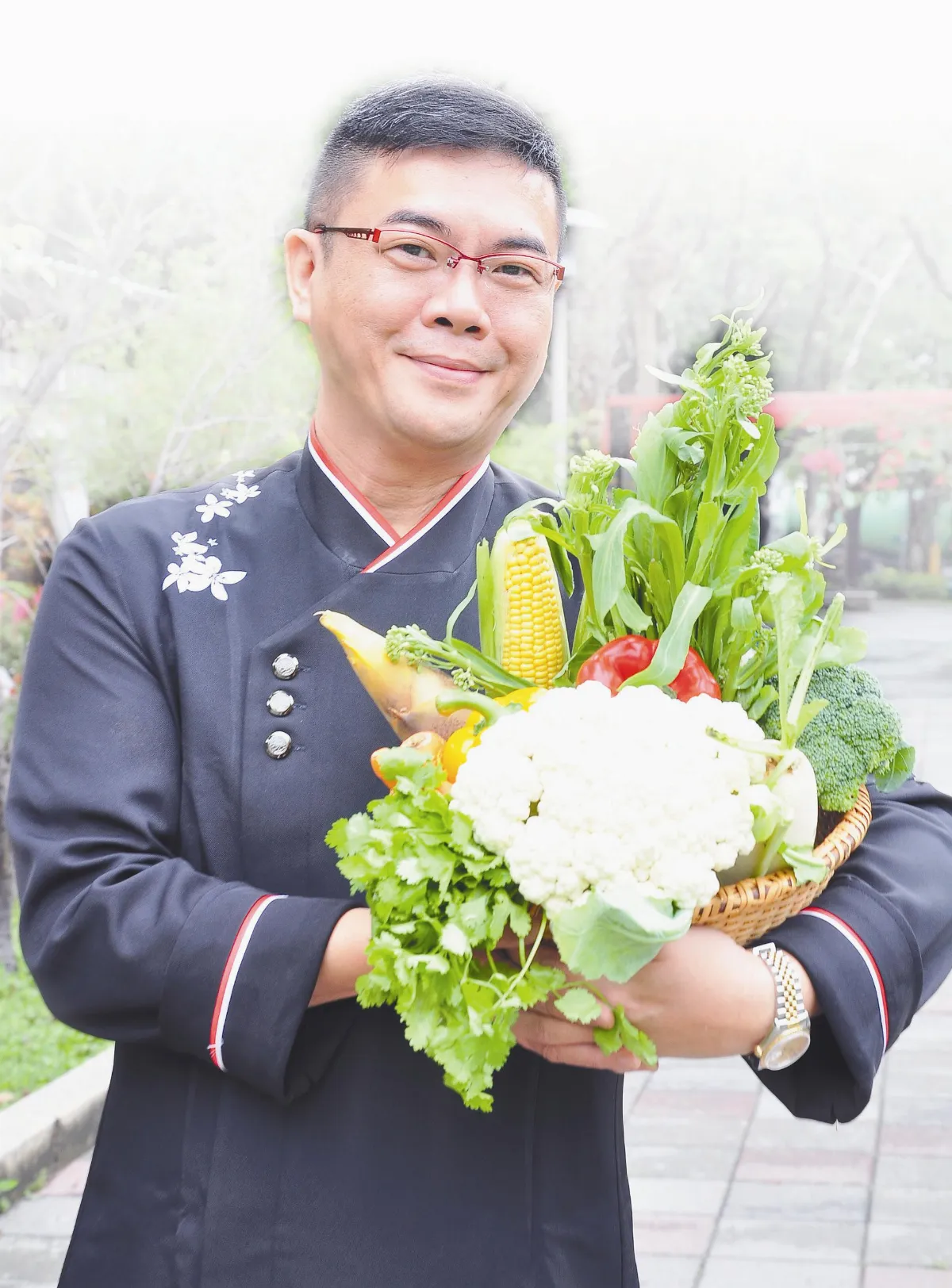 兩岸美食節目主持人、大廚柯俊年：捨棄葷菜素做  享受創作料理