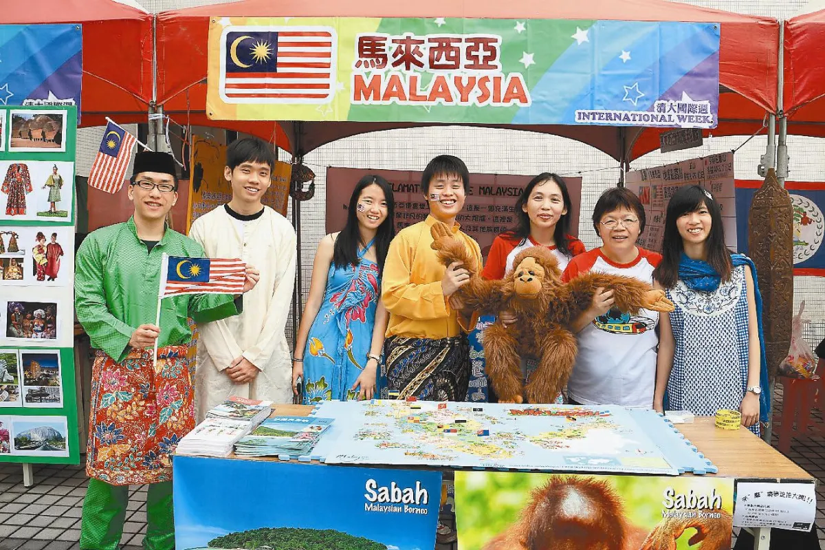 清大102周年 19國學生競秀