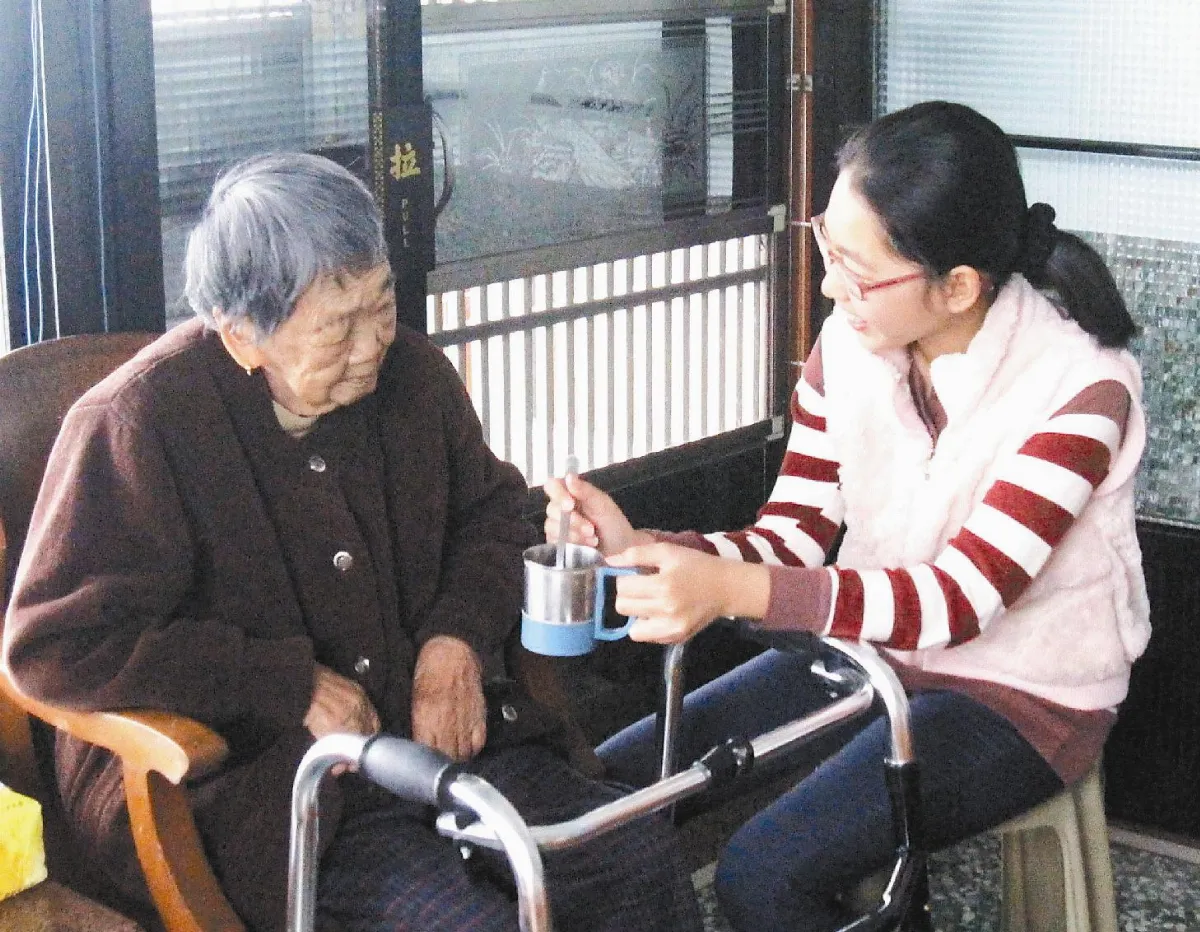 總統教育獎得主 許方美聲如江蕙 蔣岳彬網路小作家