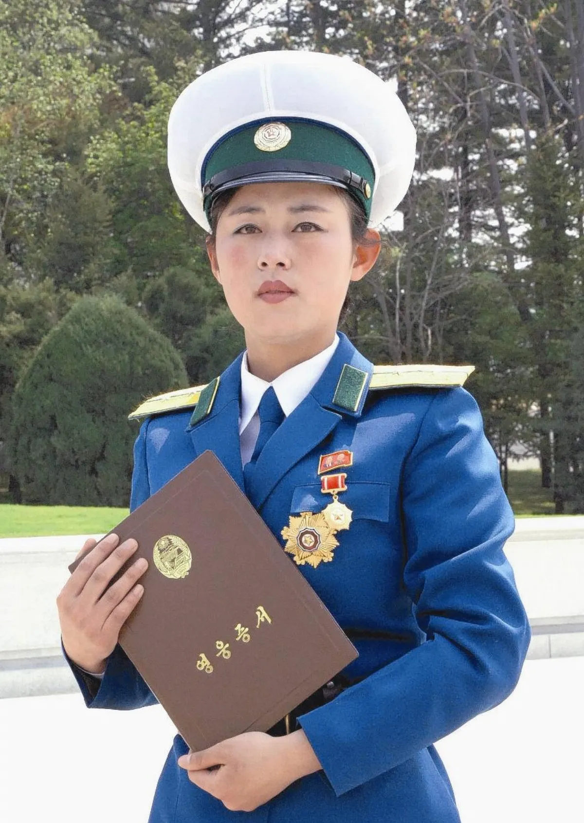救金正恩 北韓女警獲最高榮譽