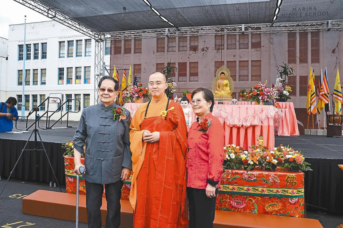 海內外同步浴佛祈福有保庇