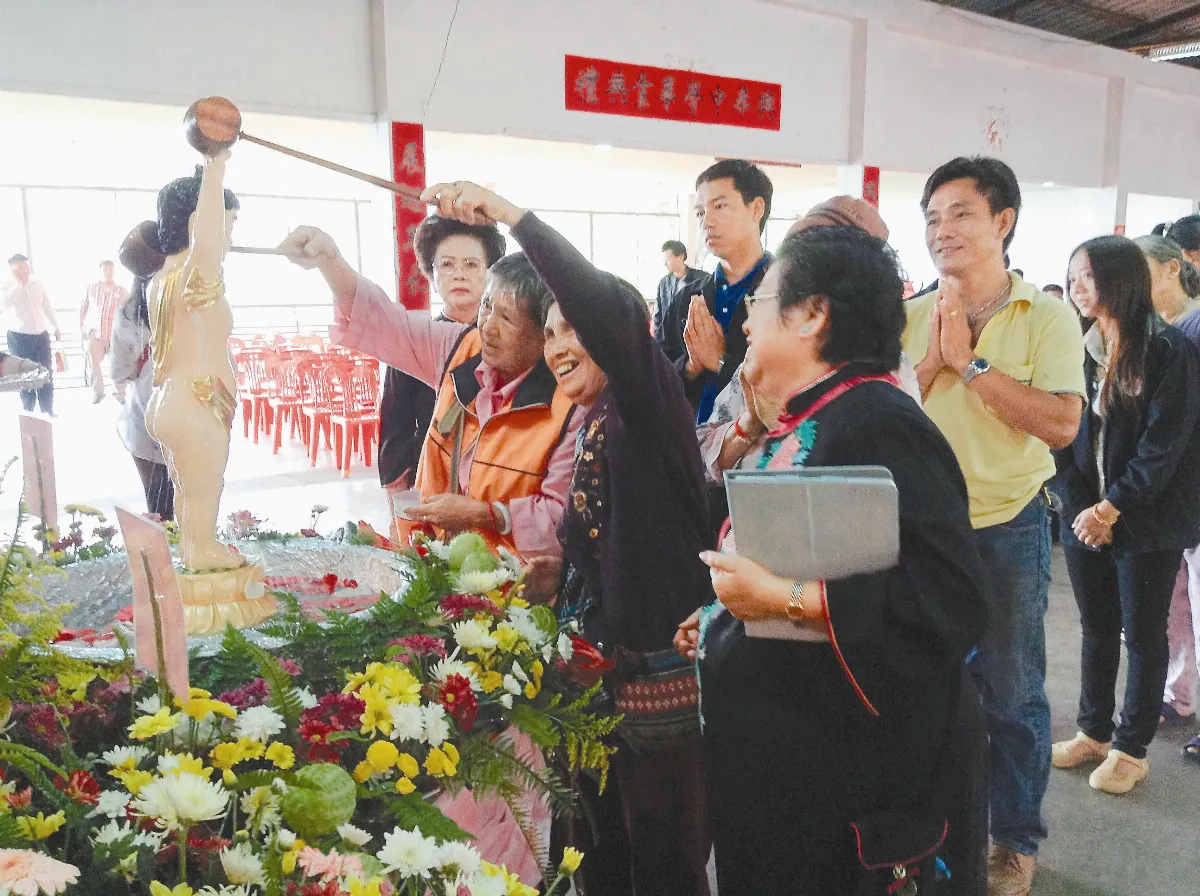 海內外同步浴佛祈福有保庇