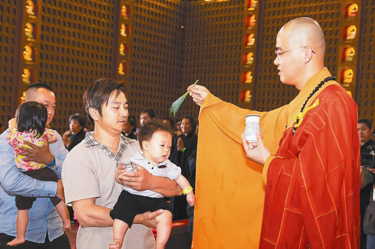 佛誕入佛門 8博士皈依三寶