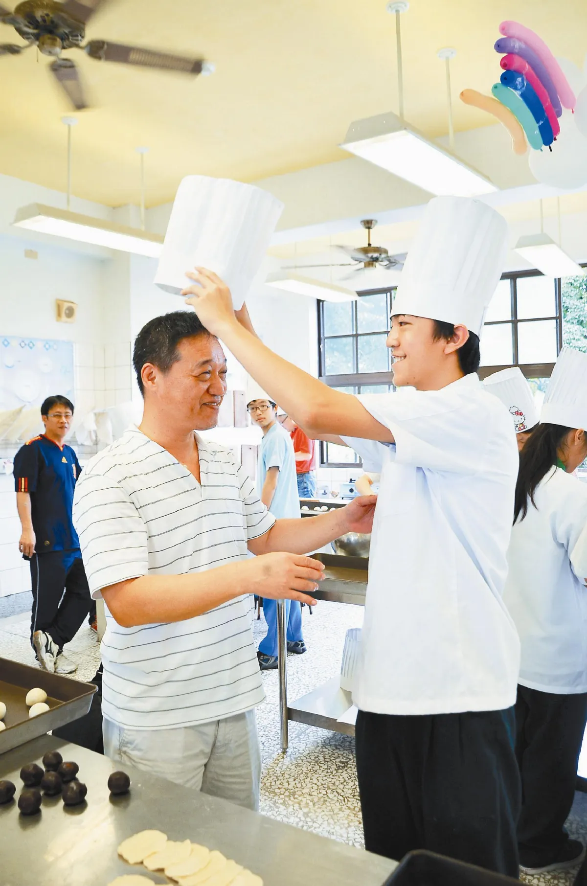 頭城國中烘焙課 師生角色互換