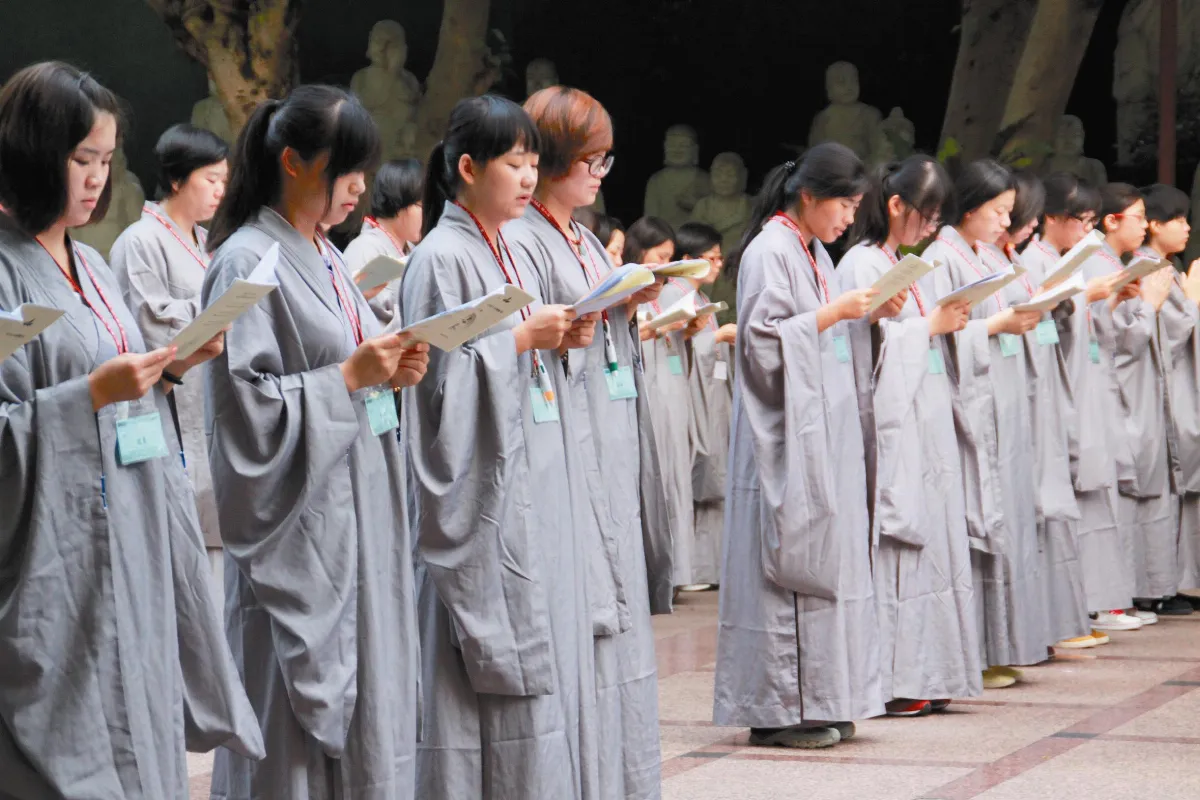 國際青年入寶山 體驗寺院生活