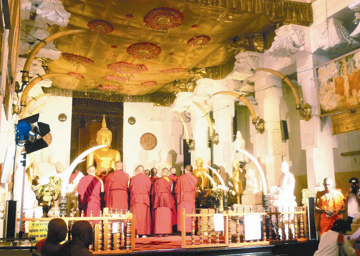 【異國風情】斯里蘭卡佛牙寺朝禮佛牙舍利