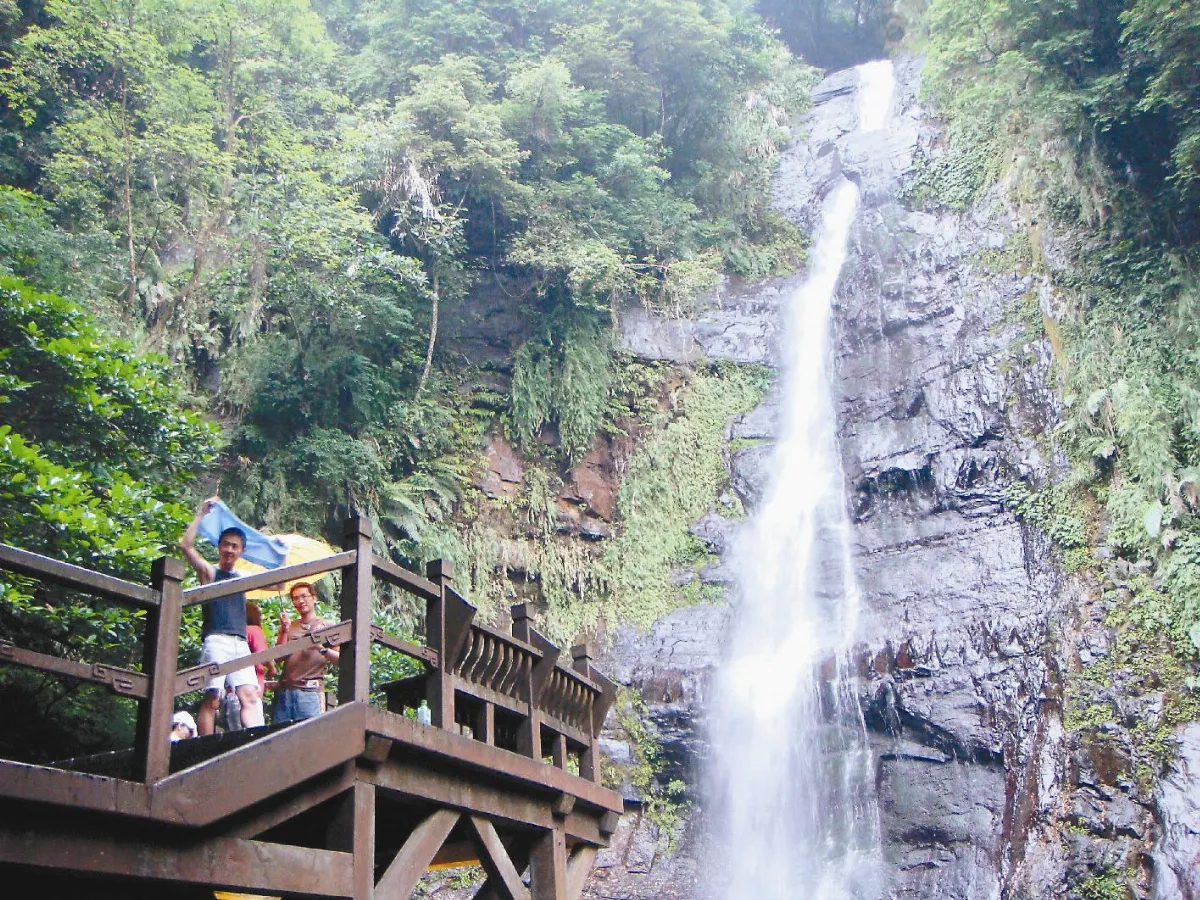印象．旅人   五峰旗的三層瀑布