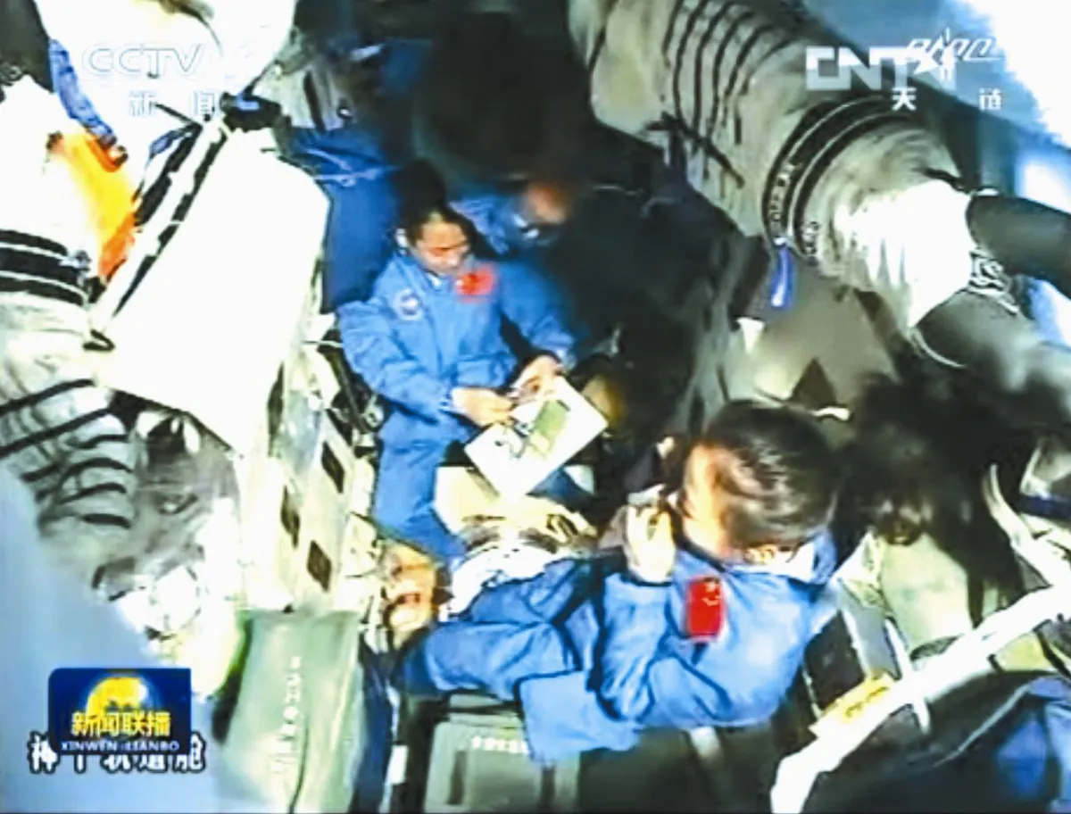 神十成功升空 最長一次飛行太空吃粽子，科技又傳統