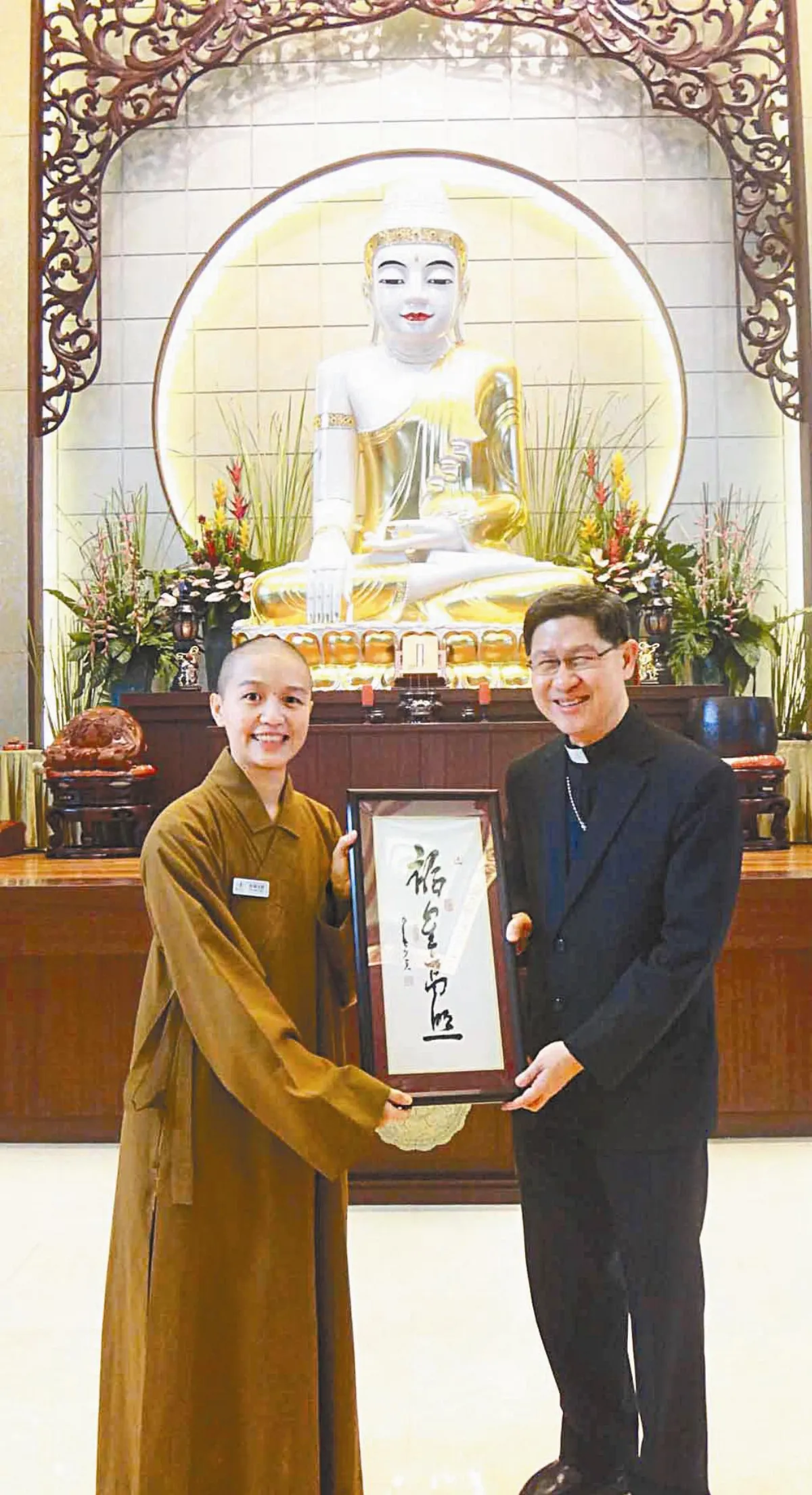 菲樞機參訪萬年寺 宗教對話
