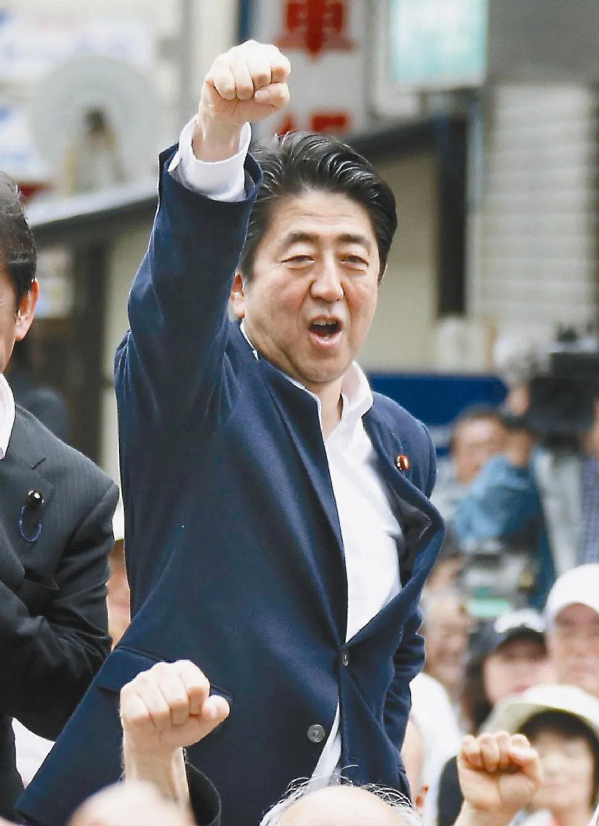 日參院大選開打 安倍在福島發第一聲