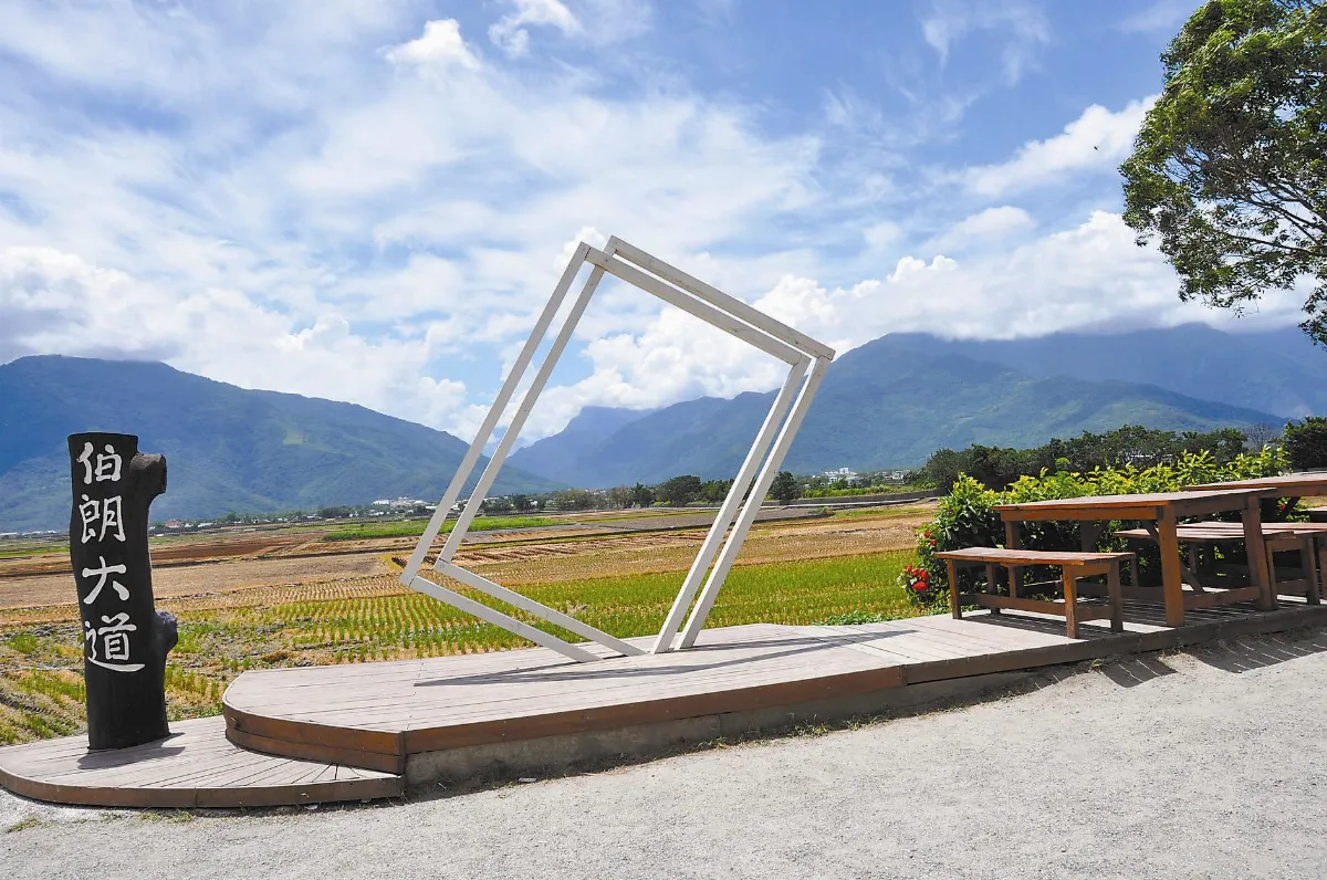 ◆旅行的風景 銜接天堂路的伯朗大道