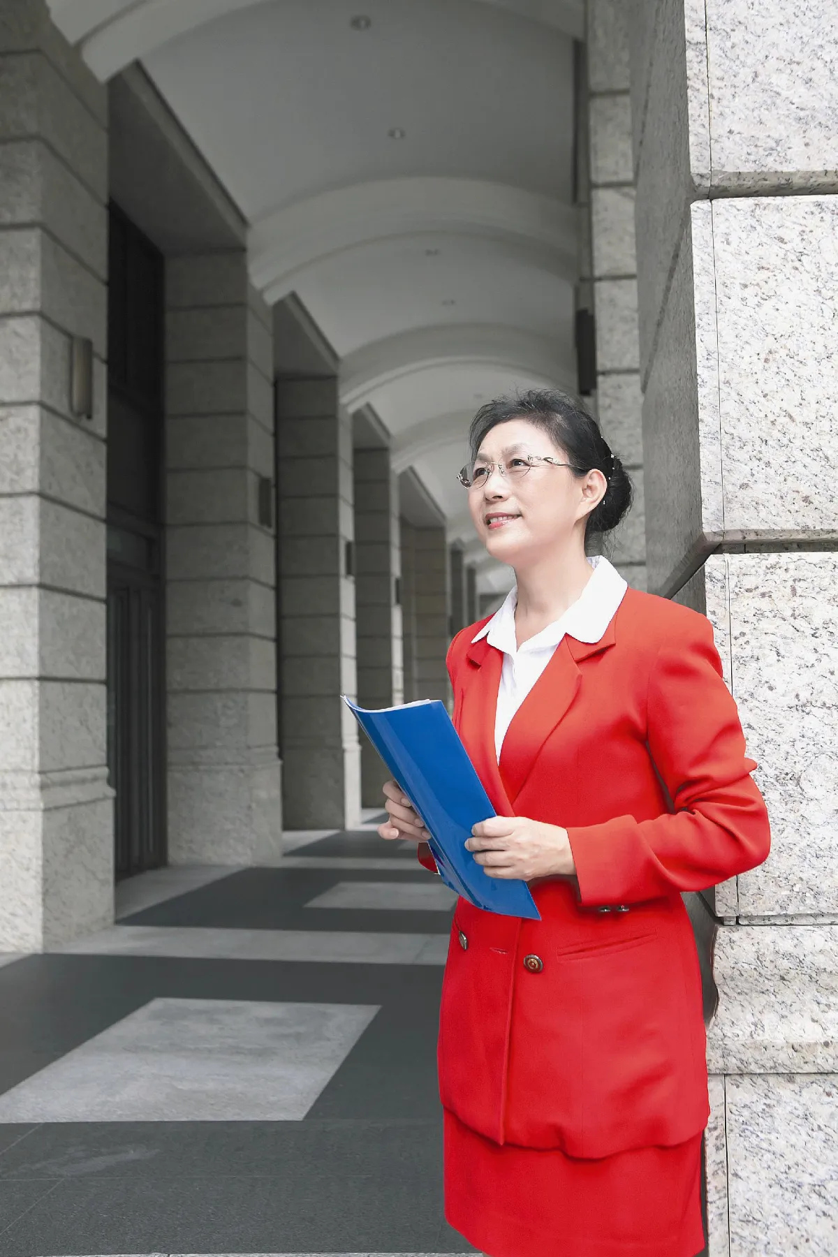 黃新美房仲談判智慧