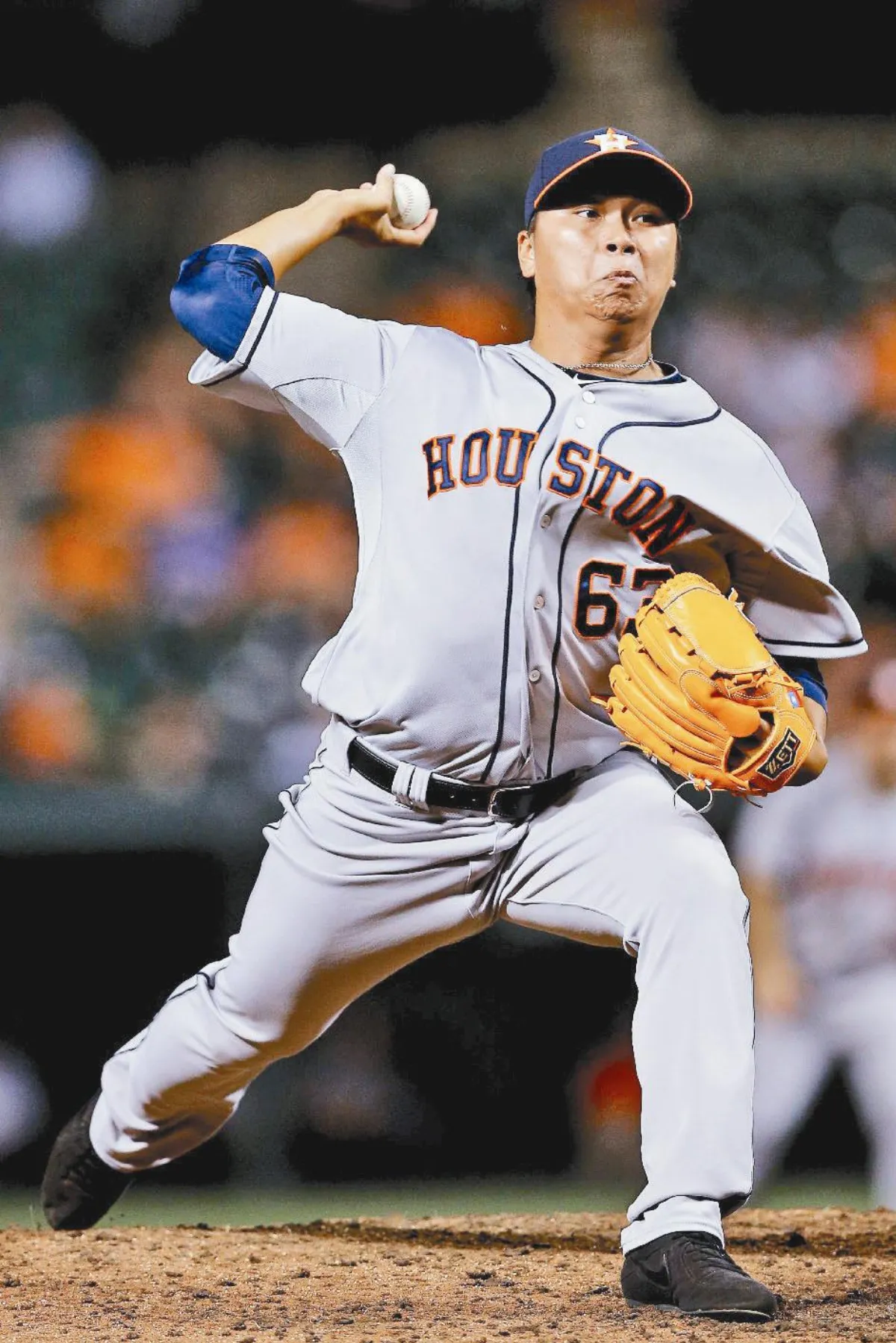 羅嘉仁MLB初登板 1局無失分