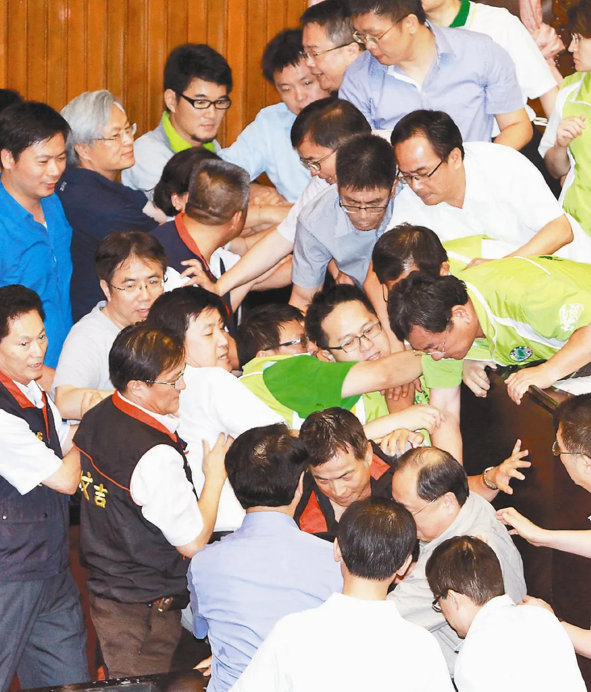 立院核四大戰 恐拖至6日