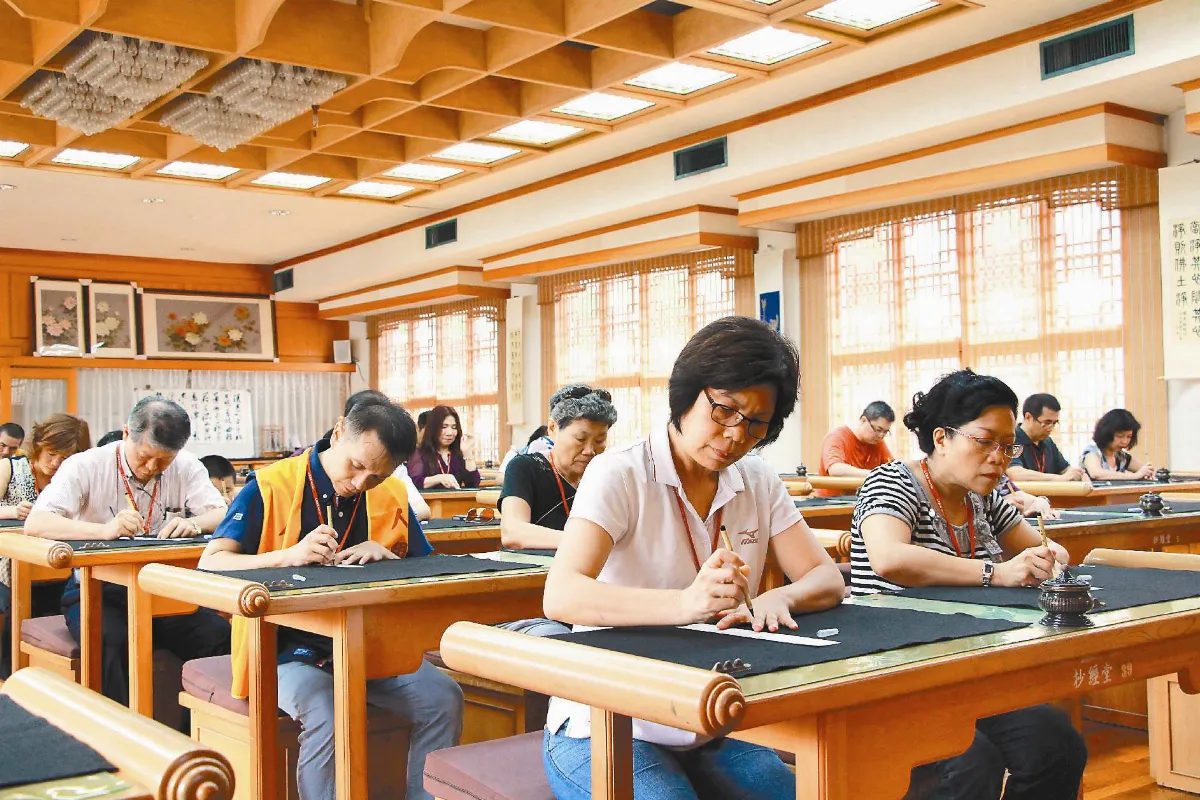 《人間福報》領廠商淨心修持 眾人滿法喜
