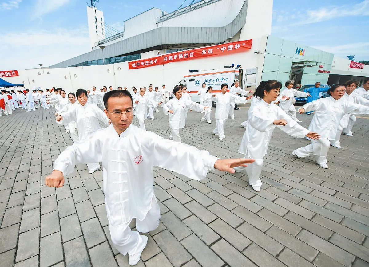 打太極拳  降低跌倒率