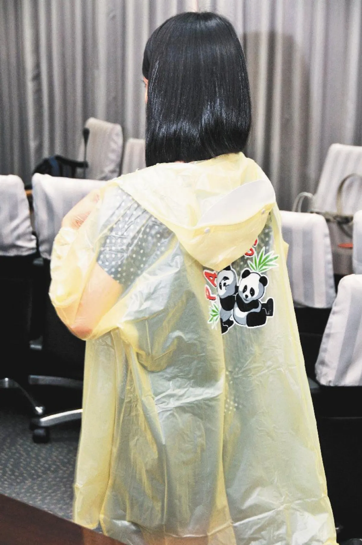 兒童雨衣塑化劑 10件超標200倍