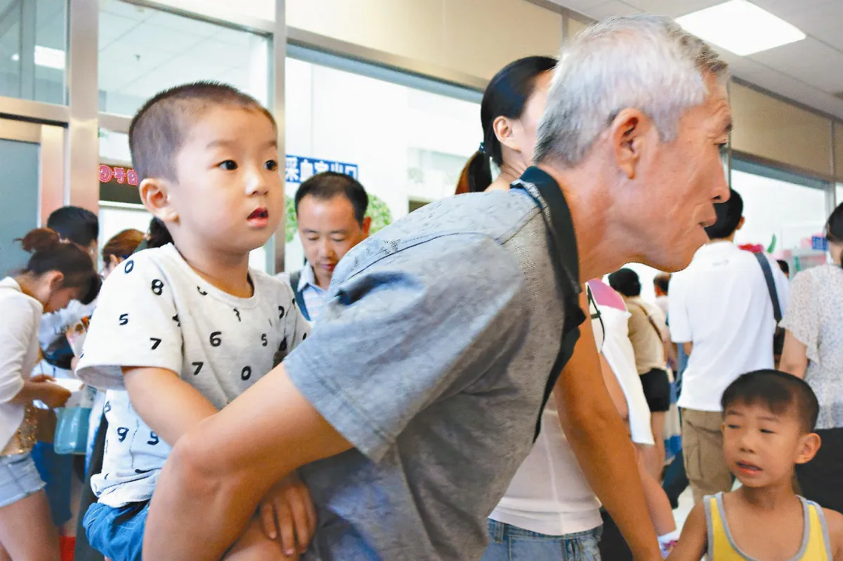 暑期門診 小病患爆滿