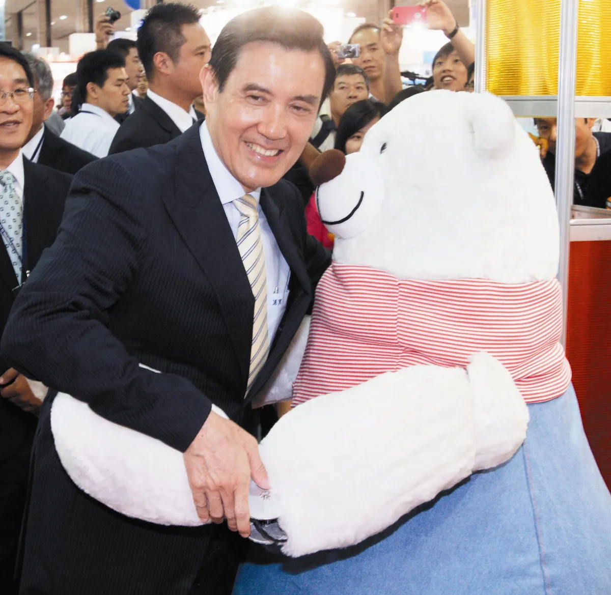 工研院研發 醫療照護機器人亮相