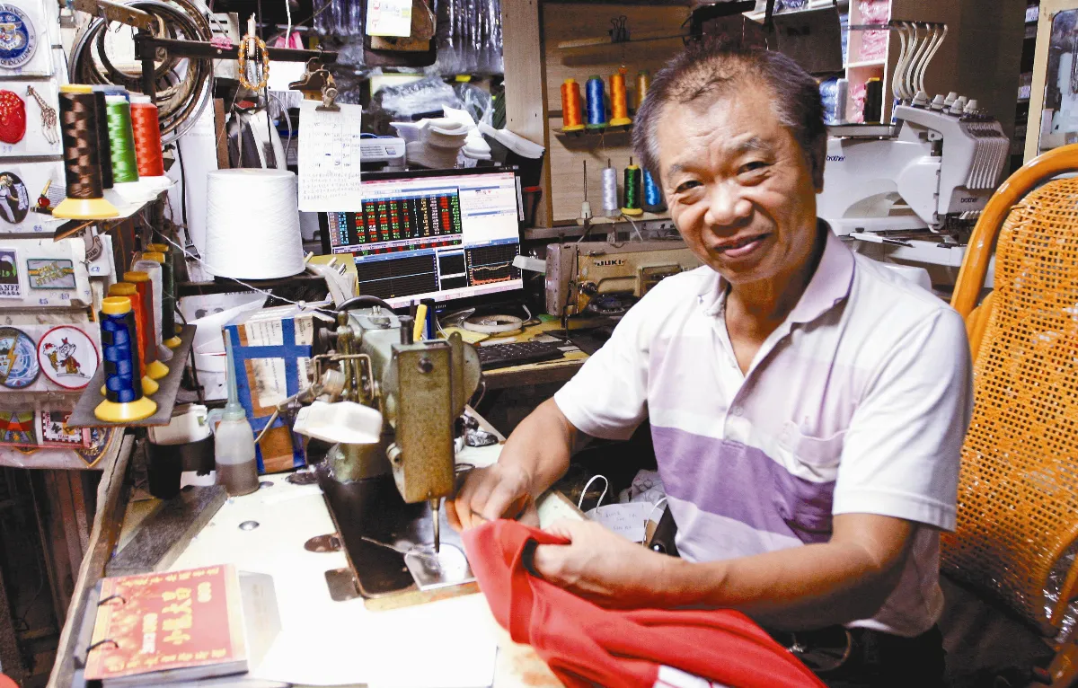 竹市繡學號街 唯一男師傅