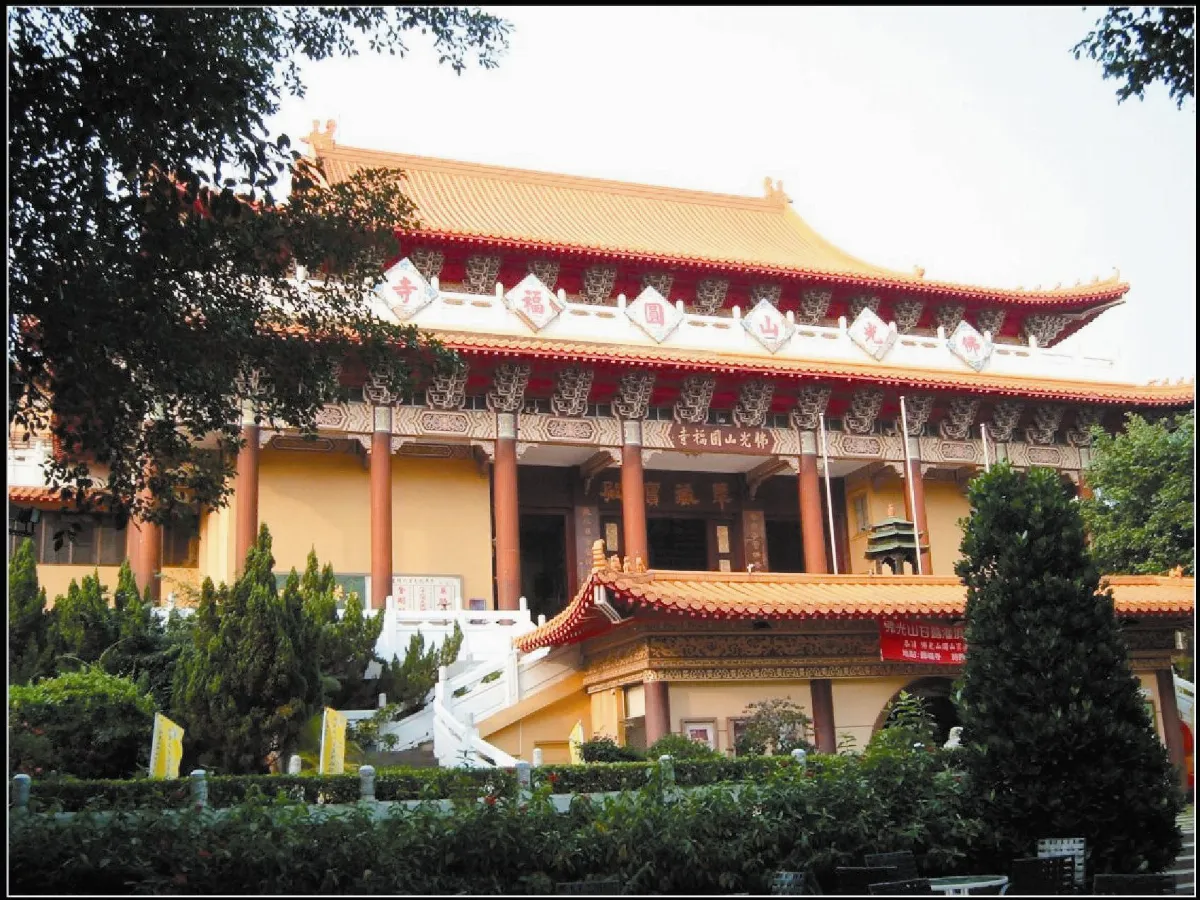 粉絲舉牌拉票 為圓福寺衝人氣