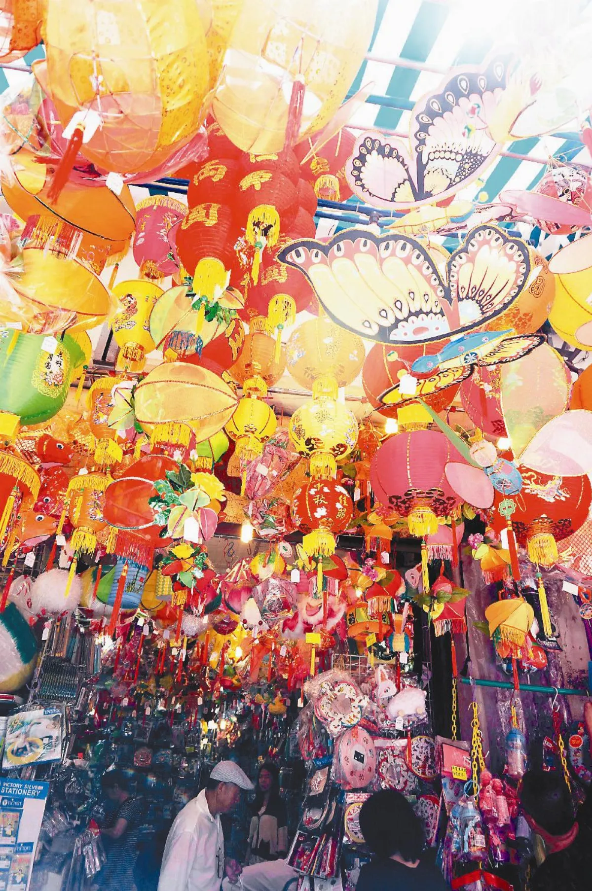 迎中秋 香港花燈滿街