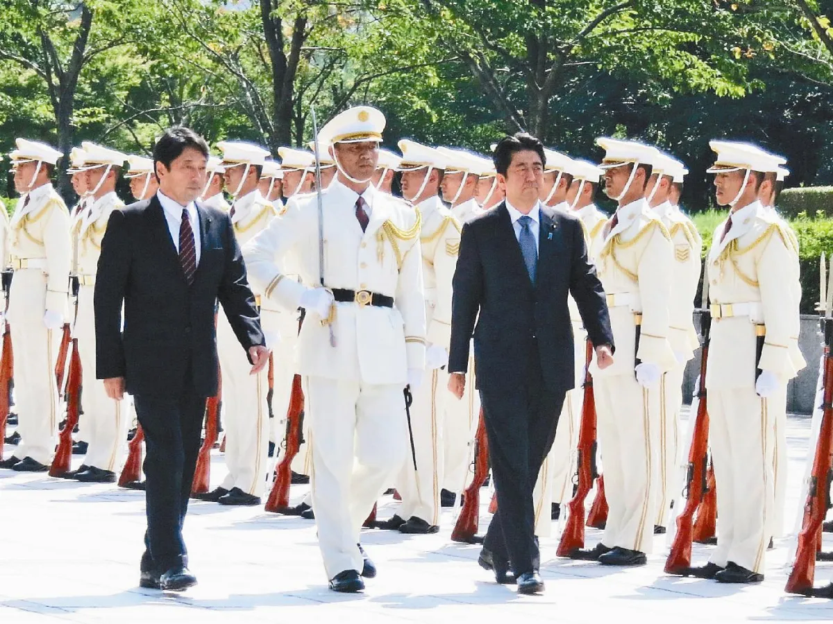 安倍訓示自衛隊：制定新安保戰略