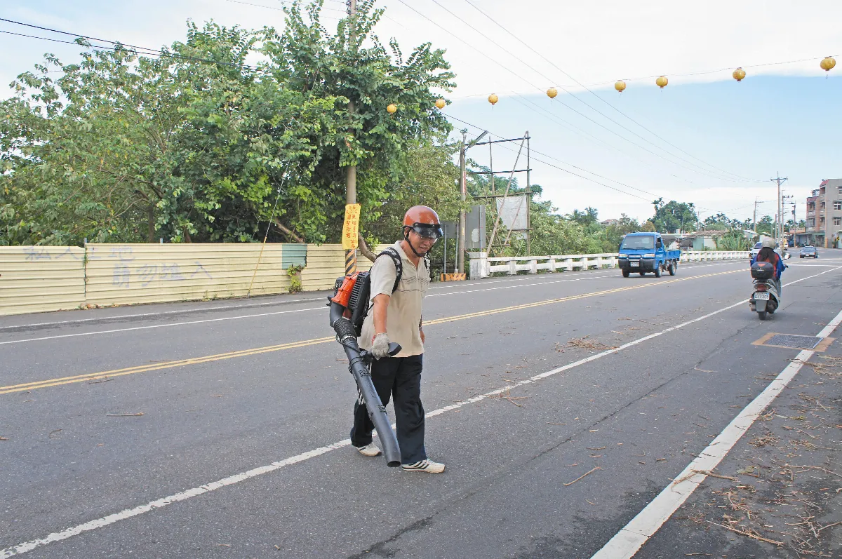 【社區部落格】掃路當健身 翁永德天天報到