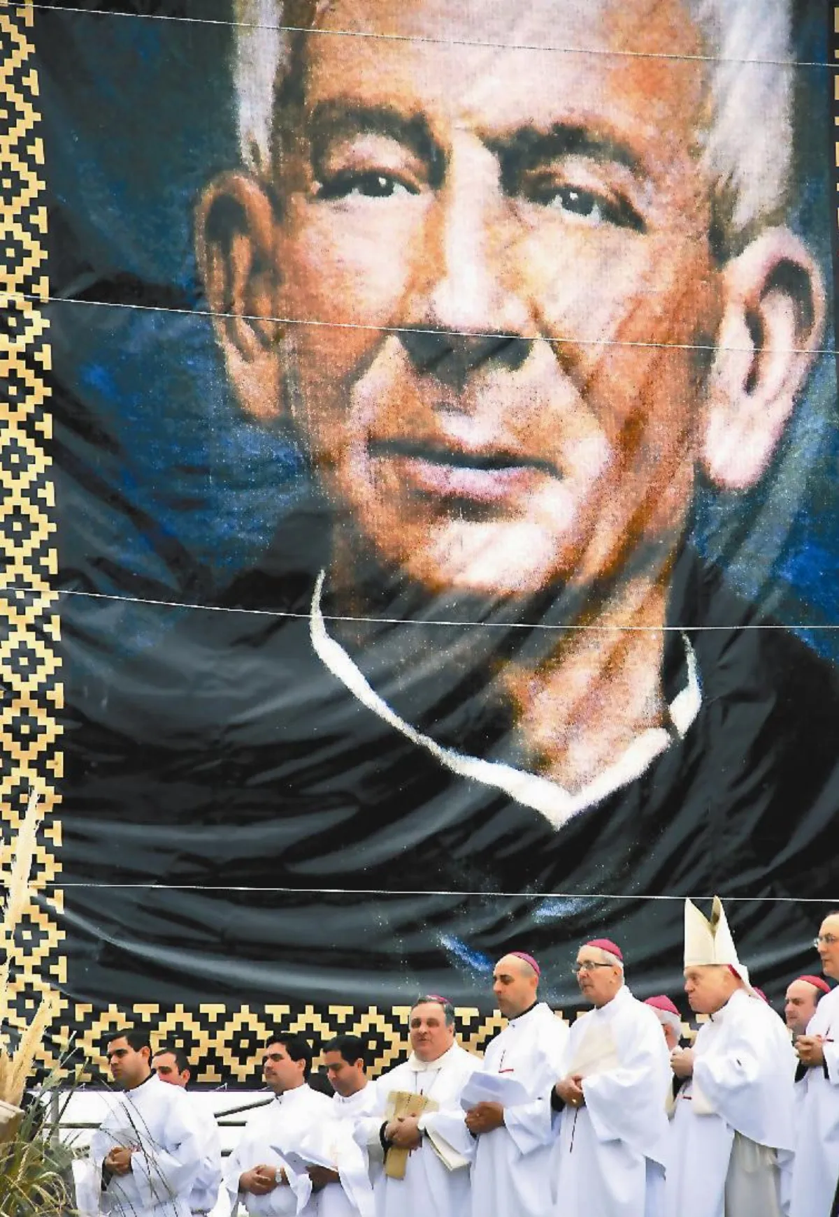 阿根廷盲神父 服侍窮人獲宣福