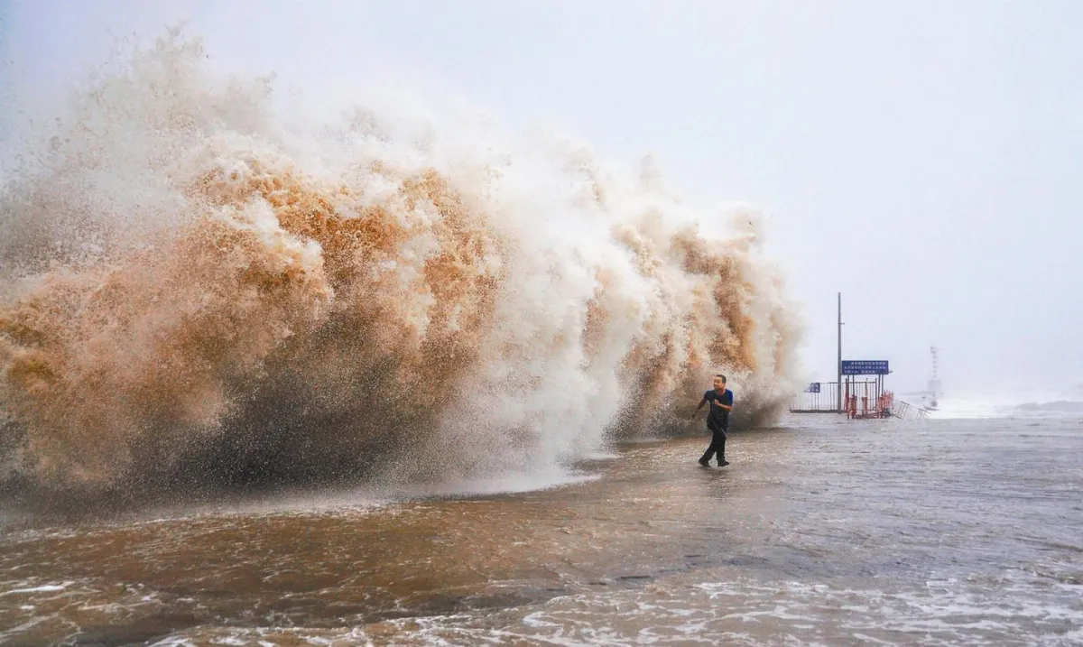天兔襲廣東 河馬順水流浪