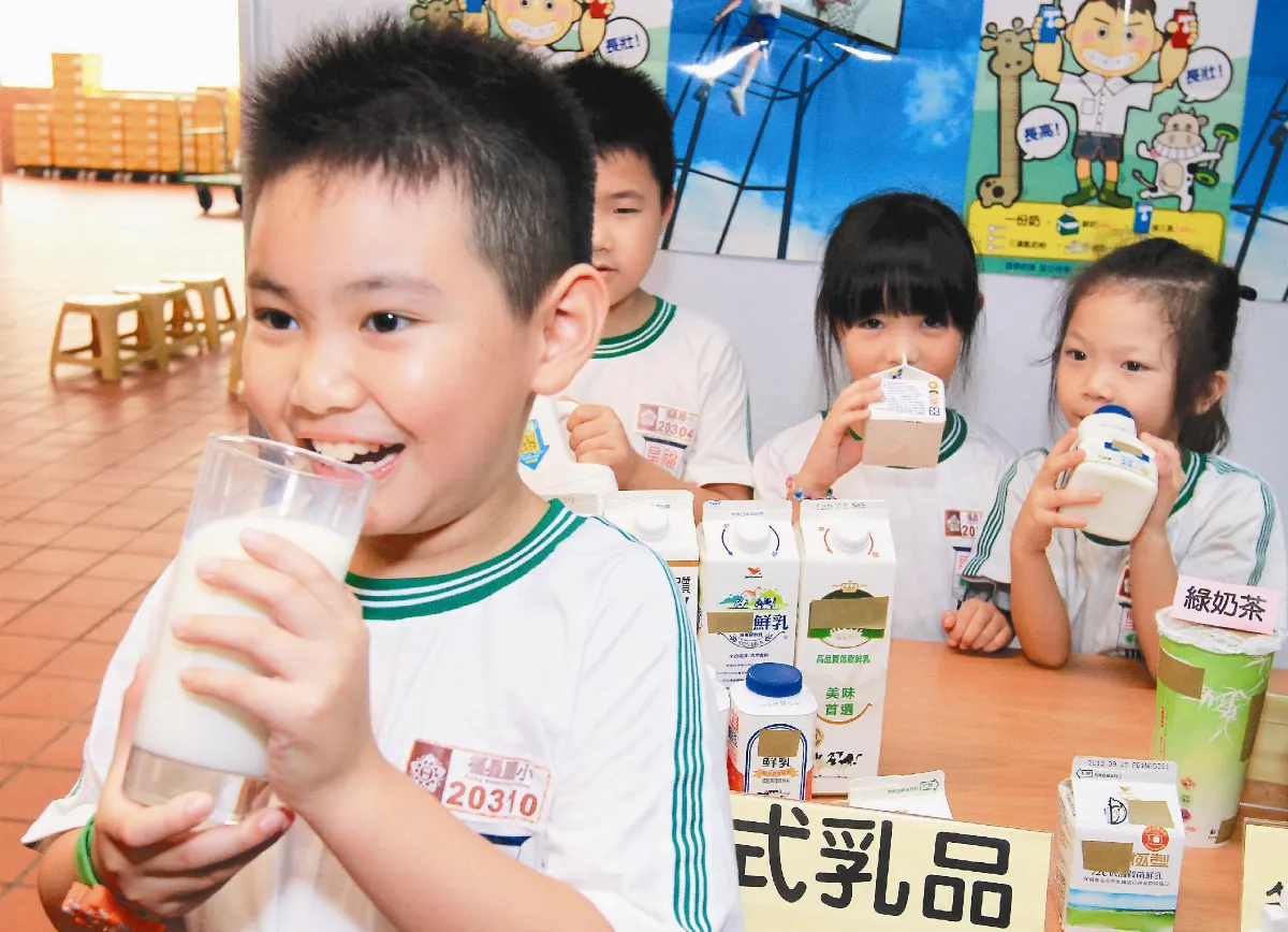 奶茶豆漿難補鈣 常喝長不高