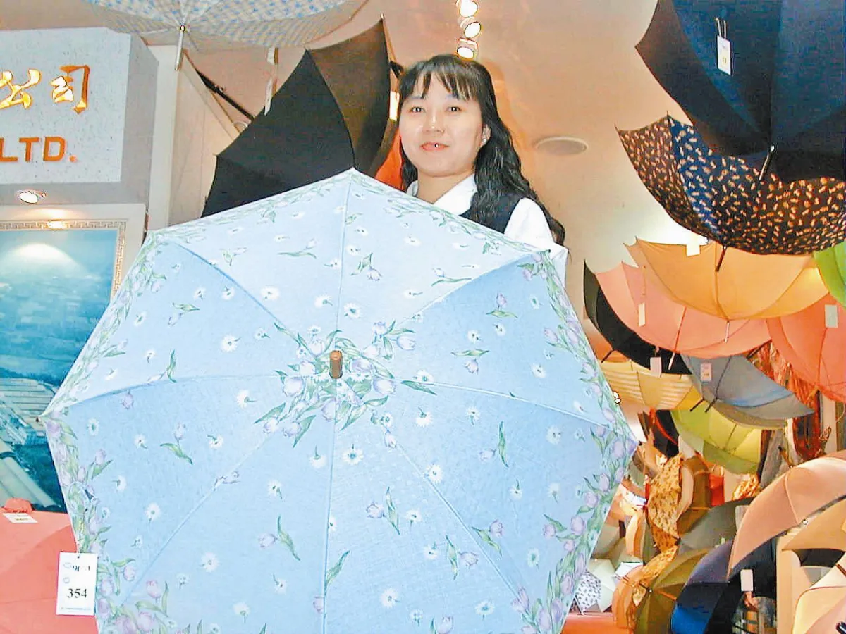 日吸光夜放光蓄光布搖身居家照明幫手