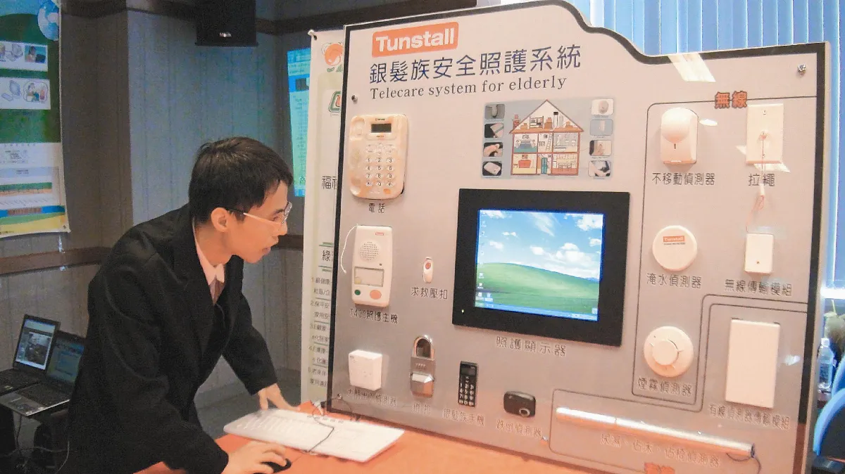 日吸光夜放光蓄光布搖身居家照明幫手