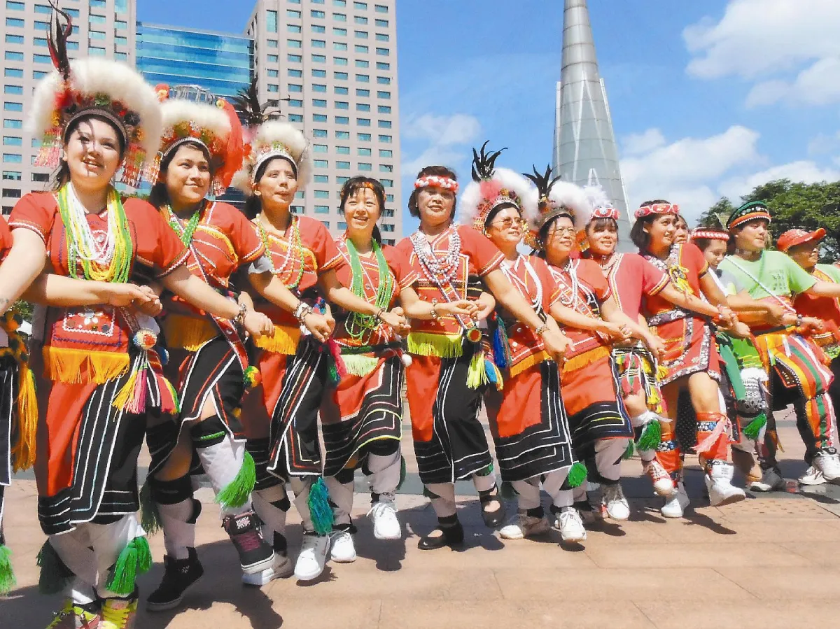 原民豐年祭 千人大會舞掀高潮