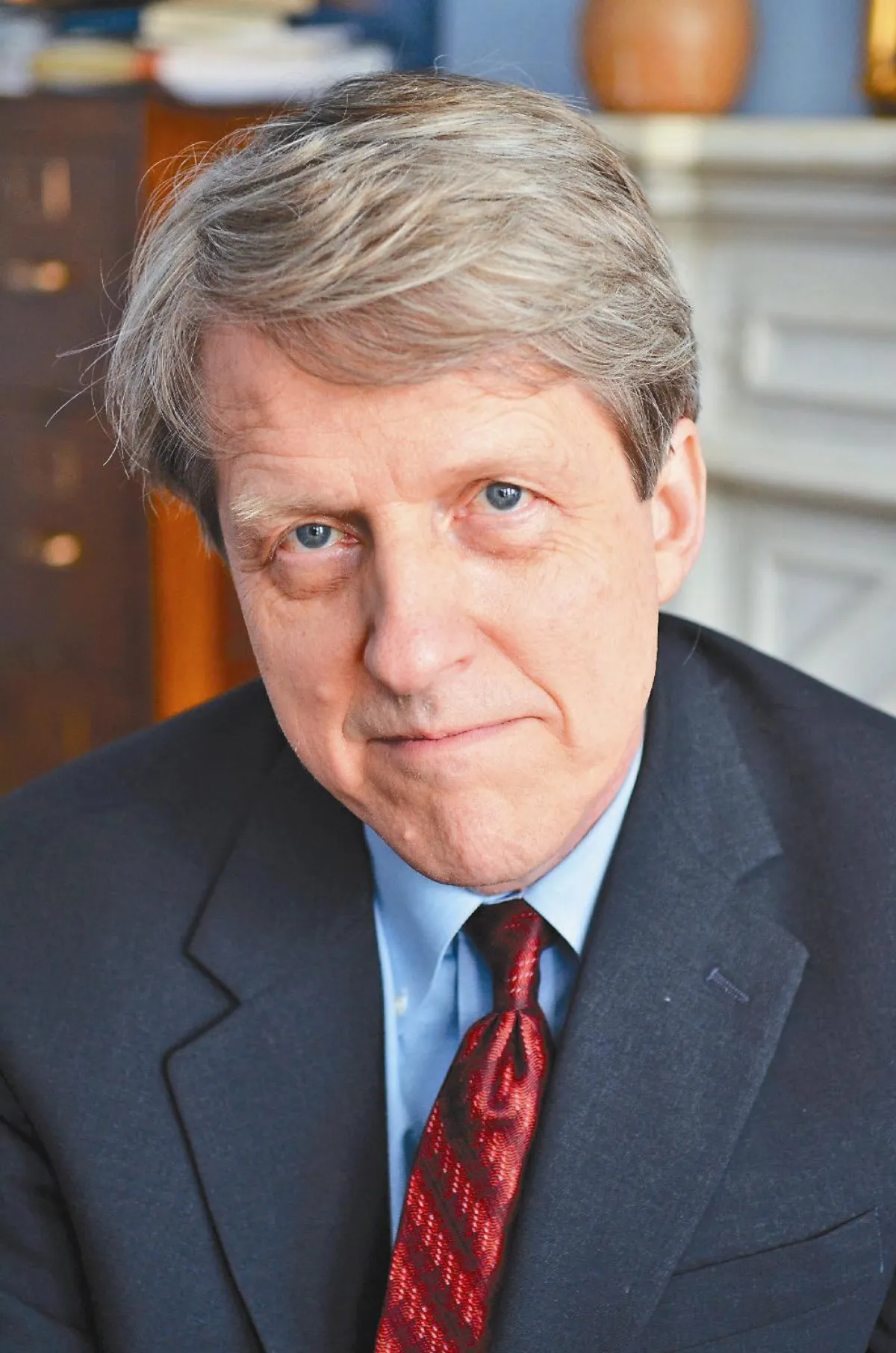 憂中國房價泡沫危機嚴重諾獎得主席勒 斷言美不會倒債