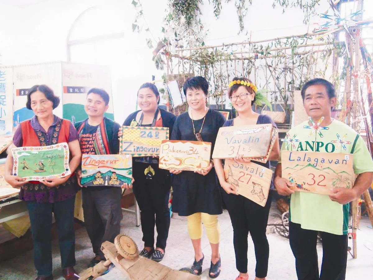 藝術家駐部落 戶戶有獨特門牌