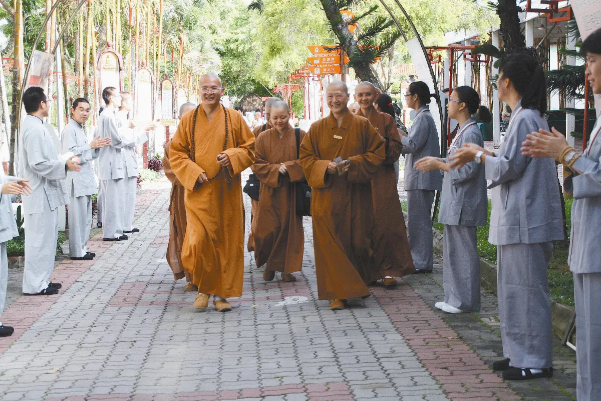 叢林生活當圓光遇見佛光