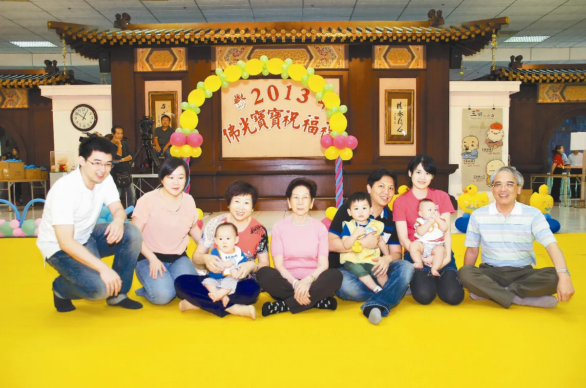 四代佛光之家內外孫喜毓麟