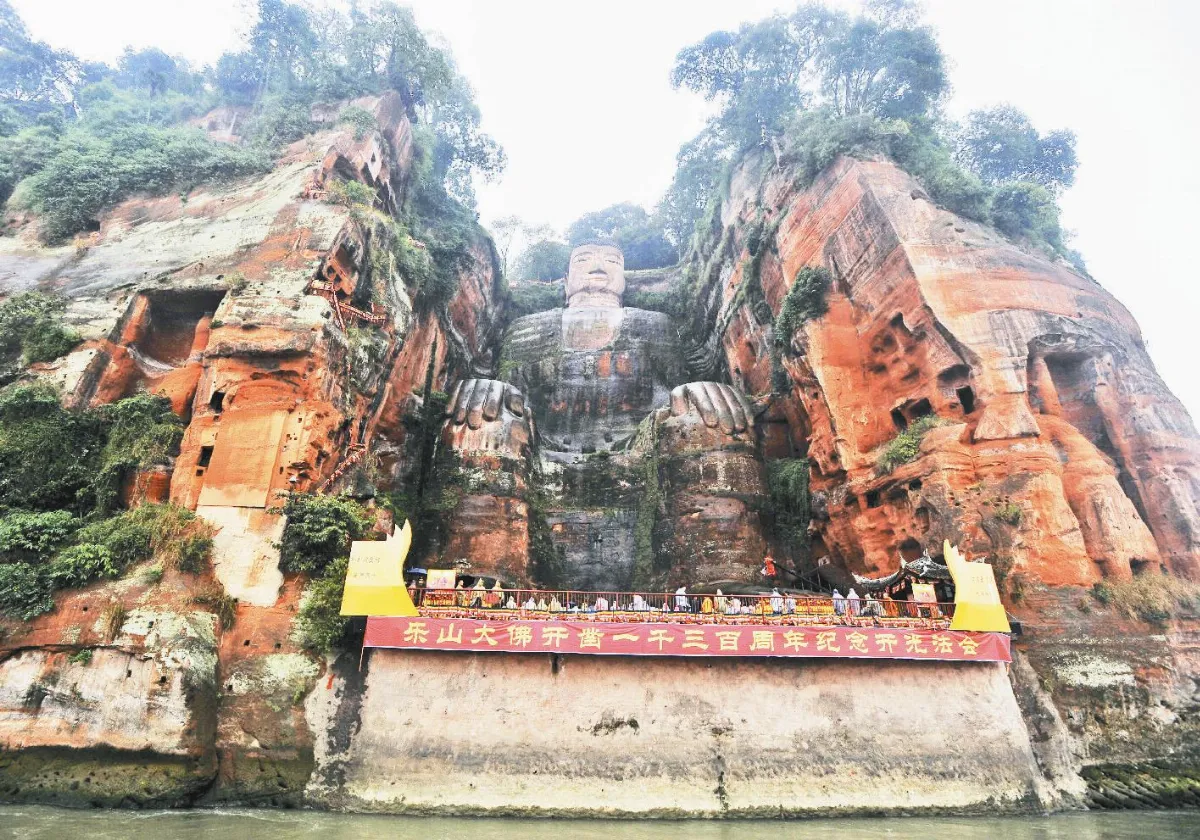 樂山大佛開鑿1300年 法會祈福