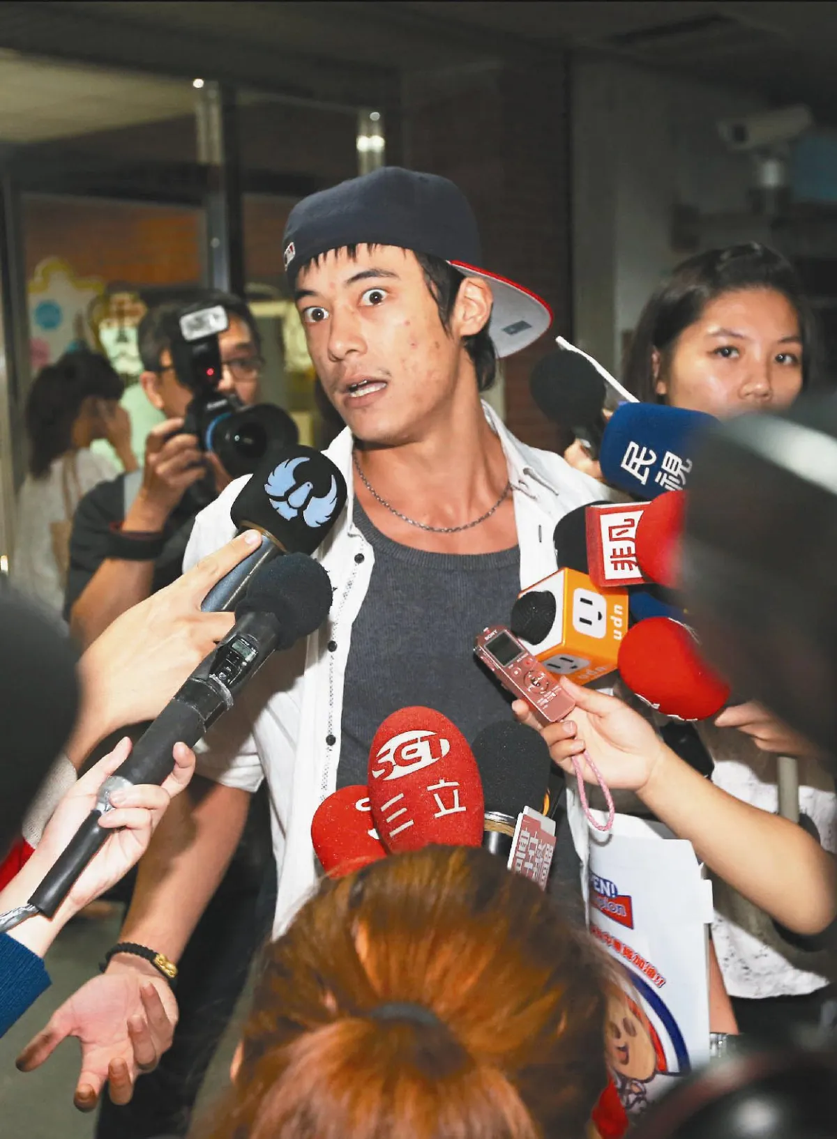 恐嚇美國學校 蔣友青8萬交保